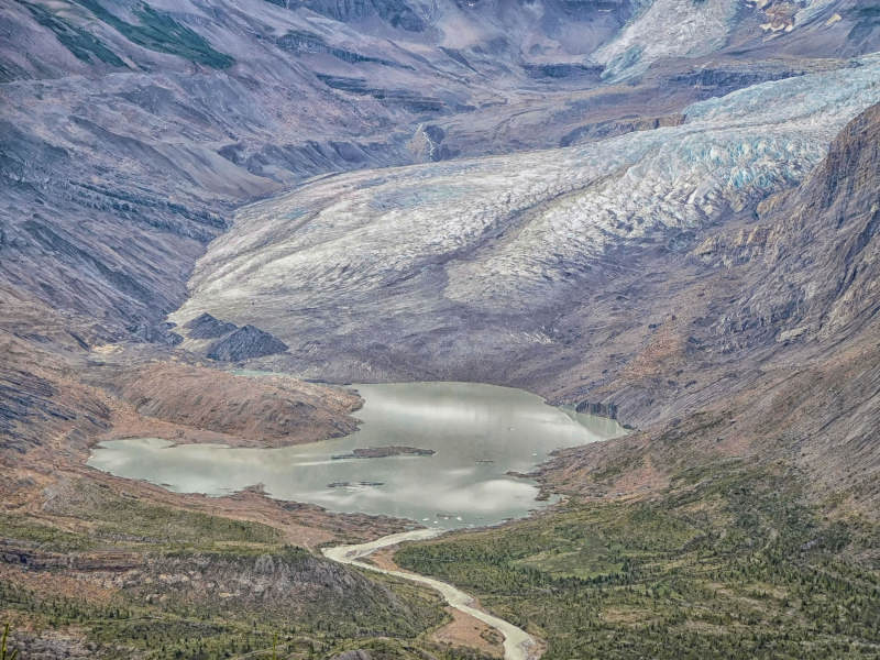 Robson Glacier und glacier lake